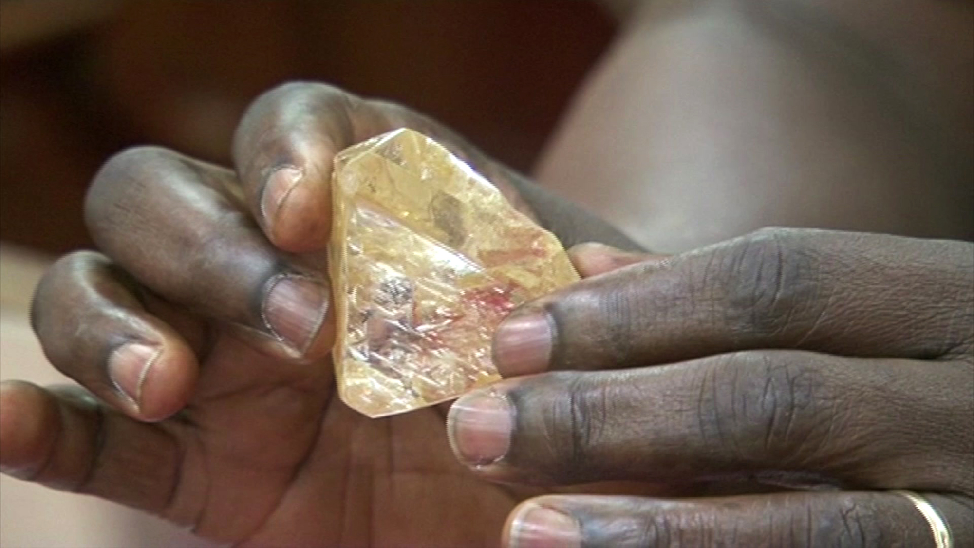 Това е вторият по големина диамант, намерен в Сиера Леоне