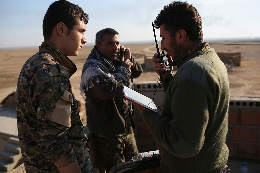 САЩ започнаха да въоръжават сирийските кюрди