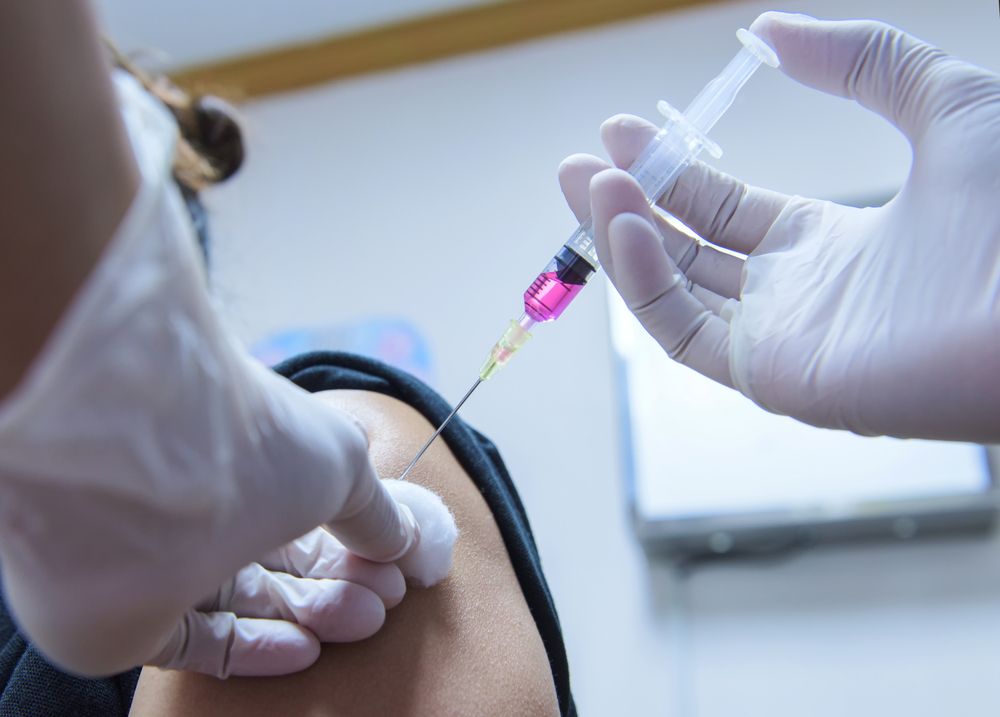 Тази година са доставени по-малко ваксини, твърдят фармацевтите