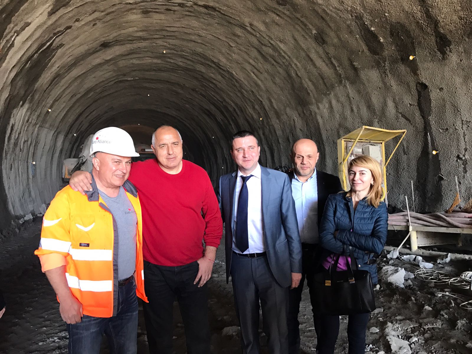 Бойко Борисов и Владислав Горанов направиха оглед на тунела под Шипка