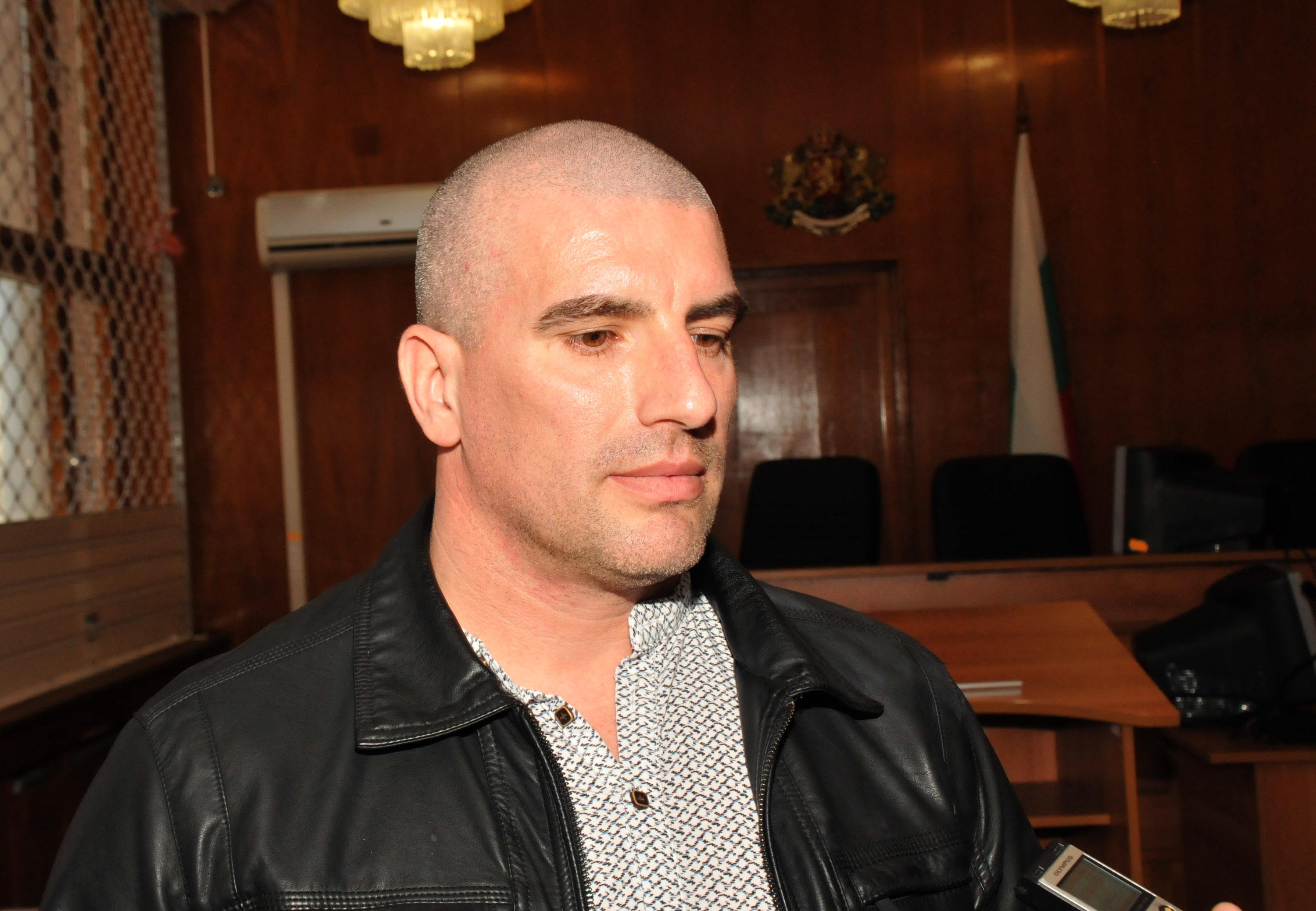 Първоначално у нас беше разследван само Михаил Цонков, но делото беше прекратено поради липса на доказателства