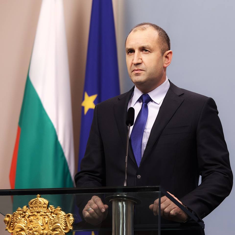 Президентът Румен Радев е забранил на министрите да говорят публично по две европейски теми