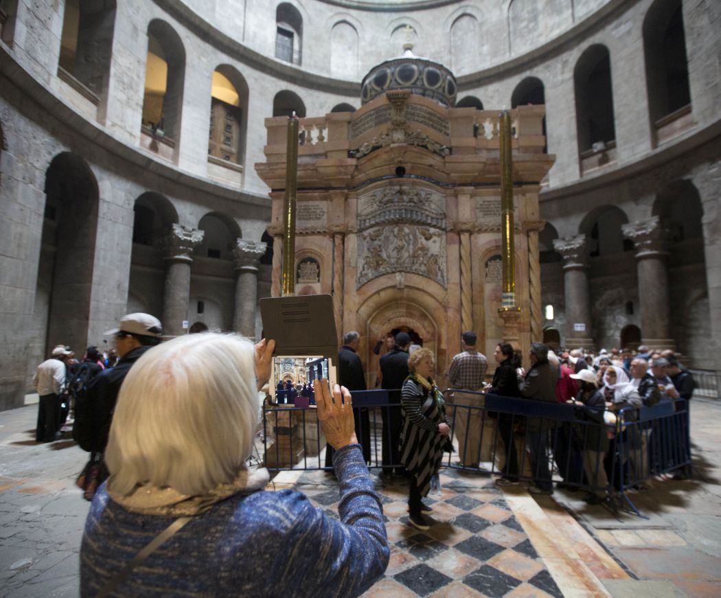 Божи гроб в Ерусалим е открит за посетители (снимки)