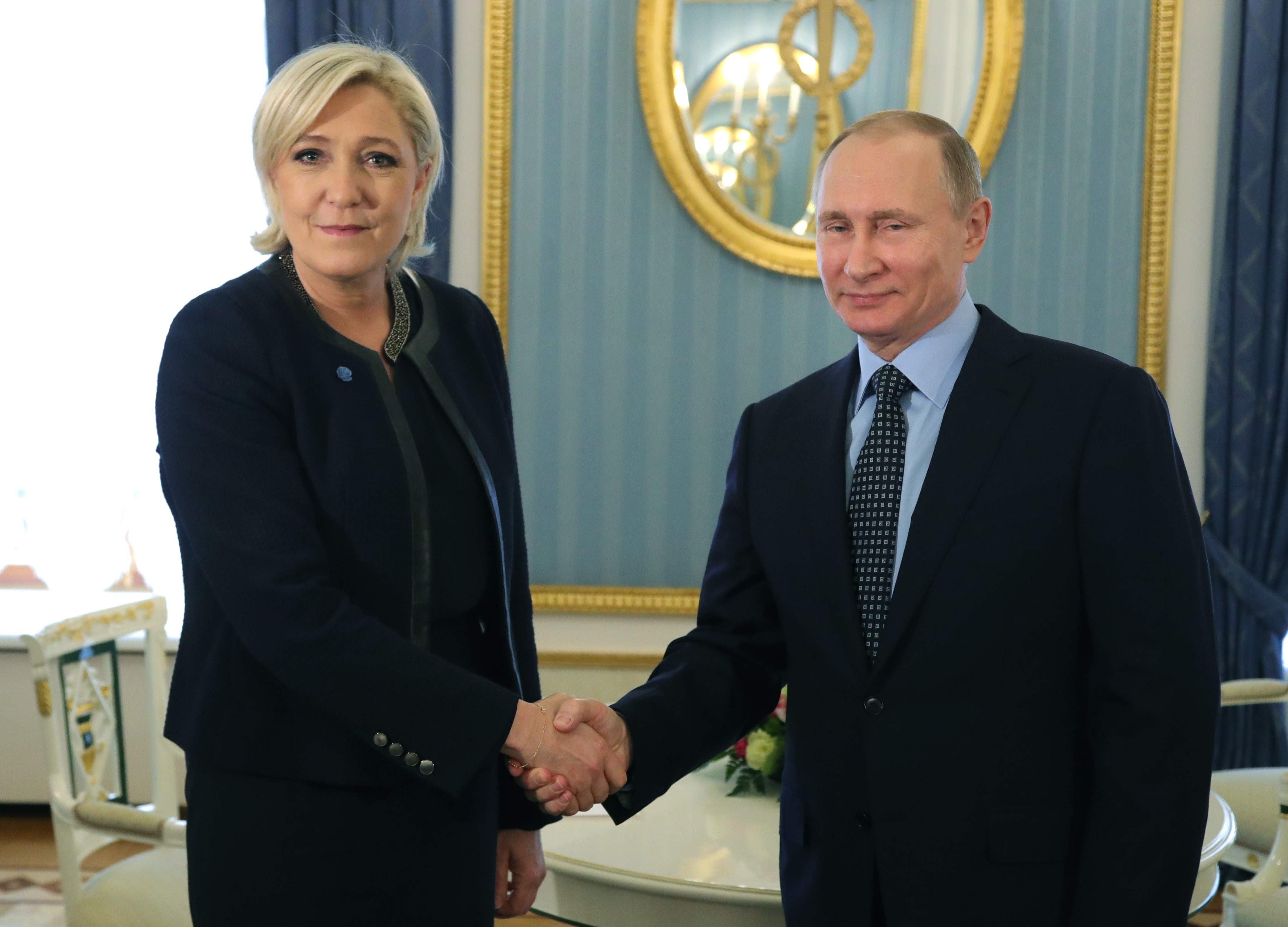 Путин посрещна Марин льо Пен в Кремъл