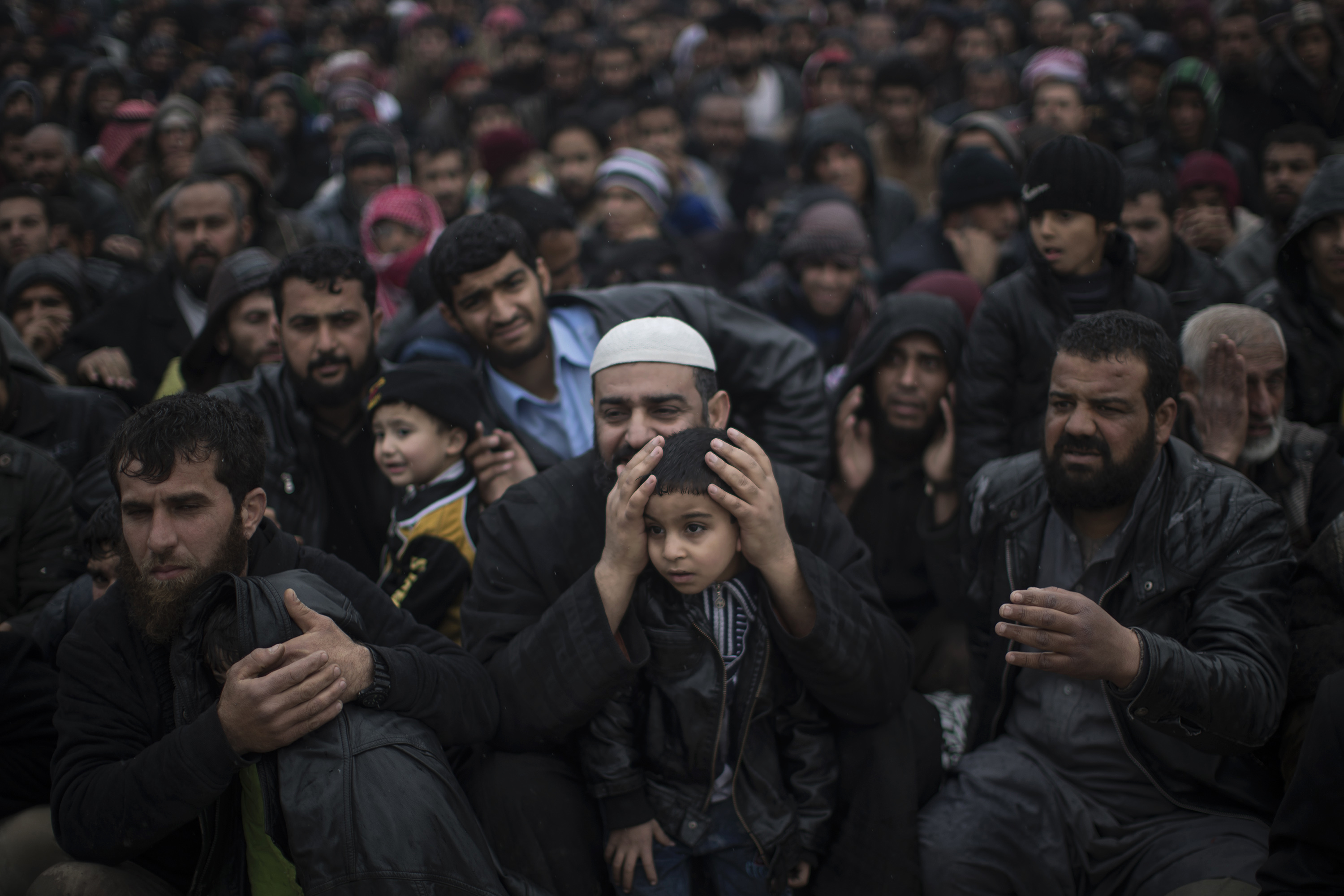 До 10 000 бежанци ще пристигнат от Либия в Европа легално