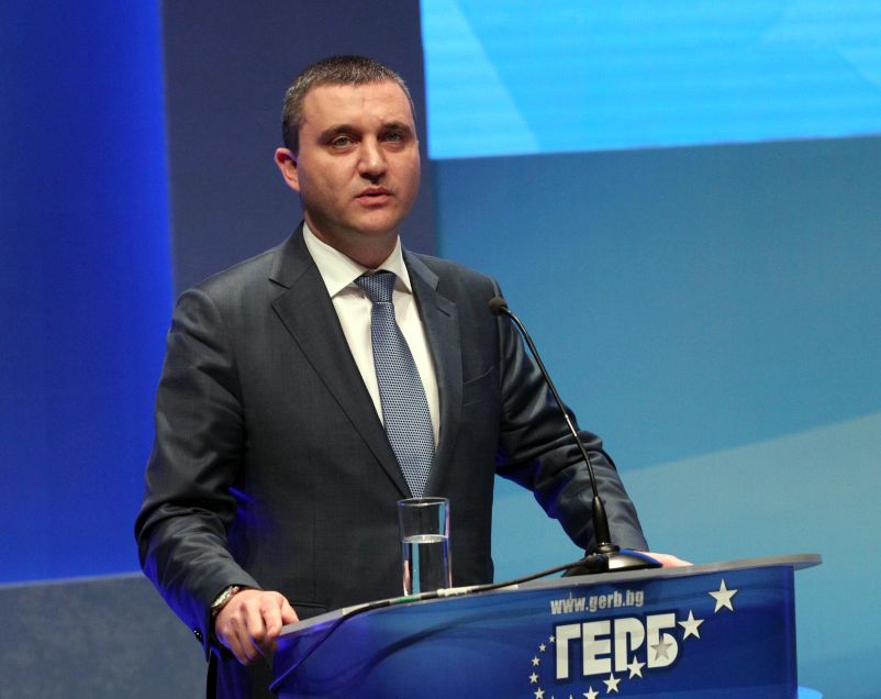 Владислав Горанов припомни, че увеличението на минималната заплата е заложено в предизборната програма на ГЕРБ