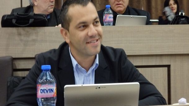 Николай Иванов възнамерява да оспори уволнението си в съда