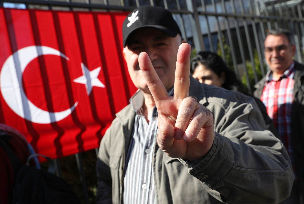 ДПС с остра декларация за референдума в Турция