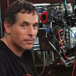 Родриго Прието сяда на режисьорския стол