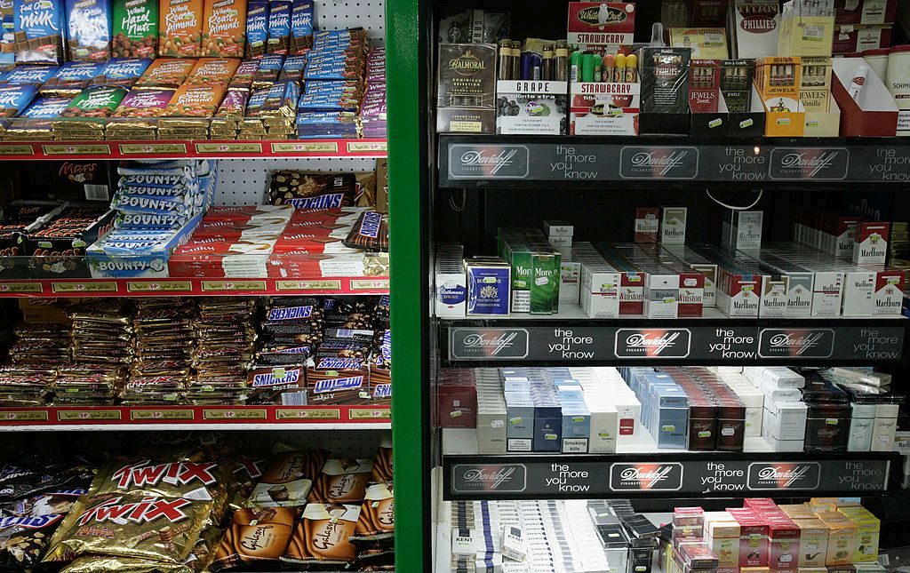 Френски павилиони ще продават цигари, произведени в България
