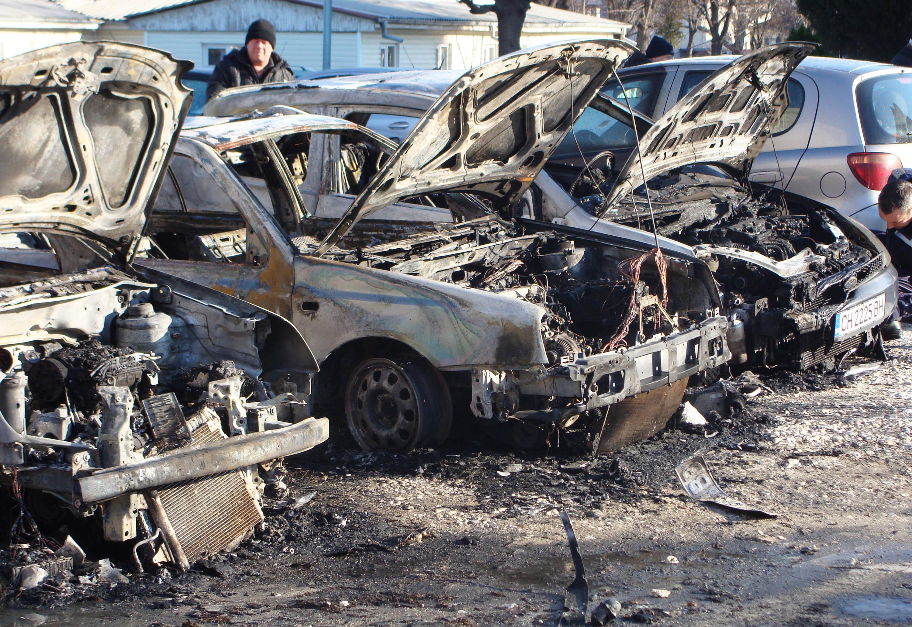 Осем коли изгоряха в София