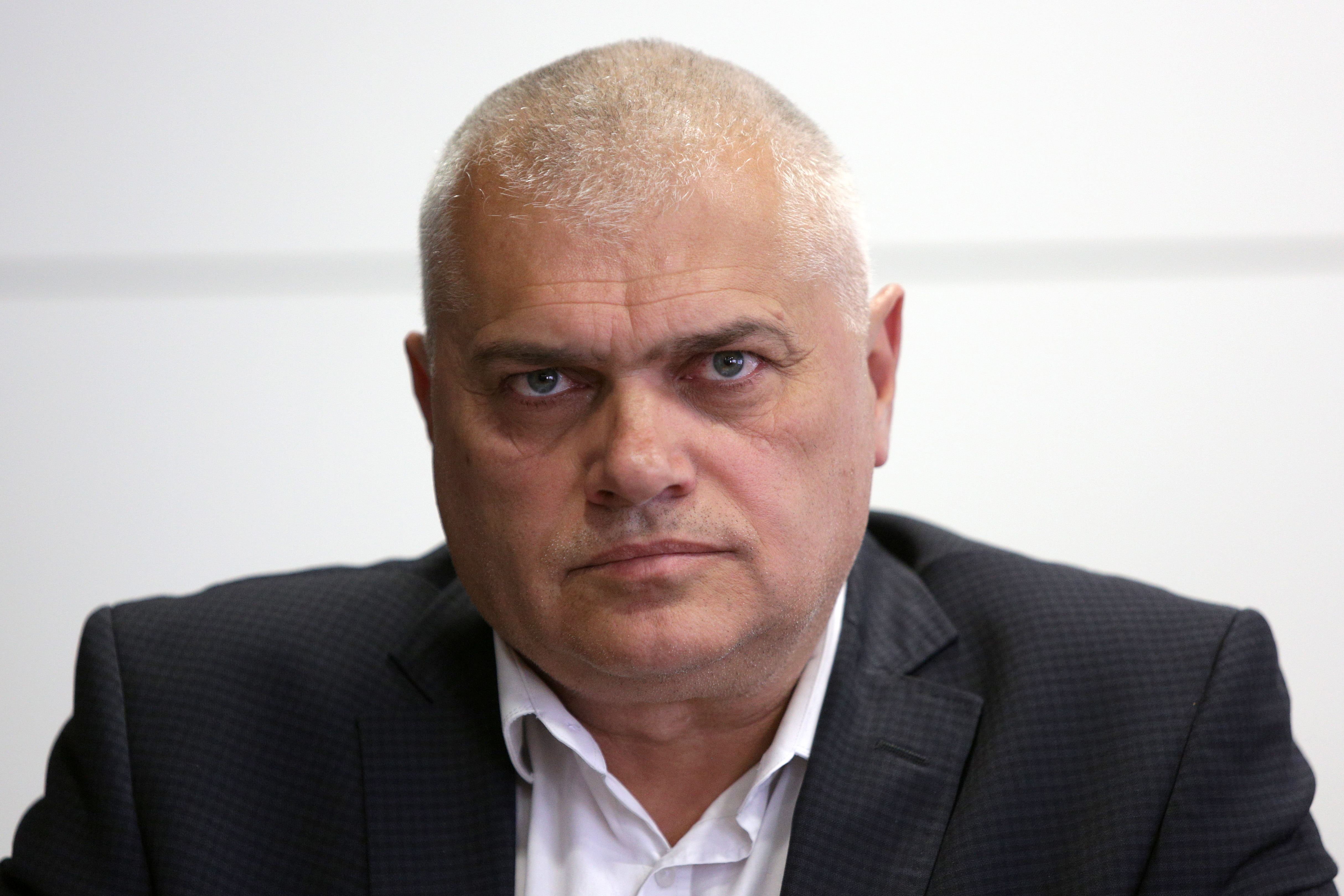 Синдикатите в МВР са изумени от позицията на министър Валентин Радев за заплатите
