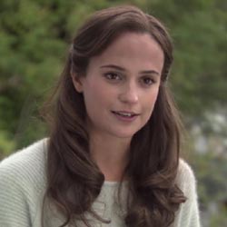 Арми Хамър се присъединява към Алисия Викандер