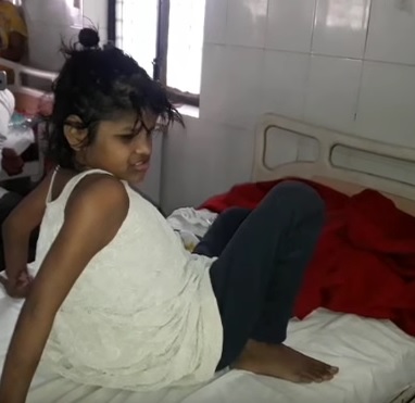 8-годишно момичеце  в Индия живее като Маугли