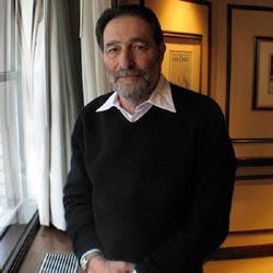 Ерик Рот ще е сценарист на „Дюн”