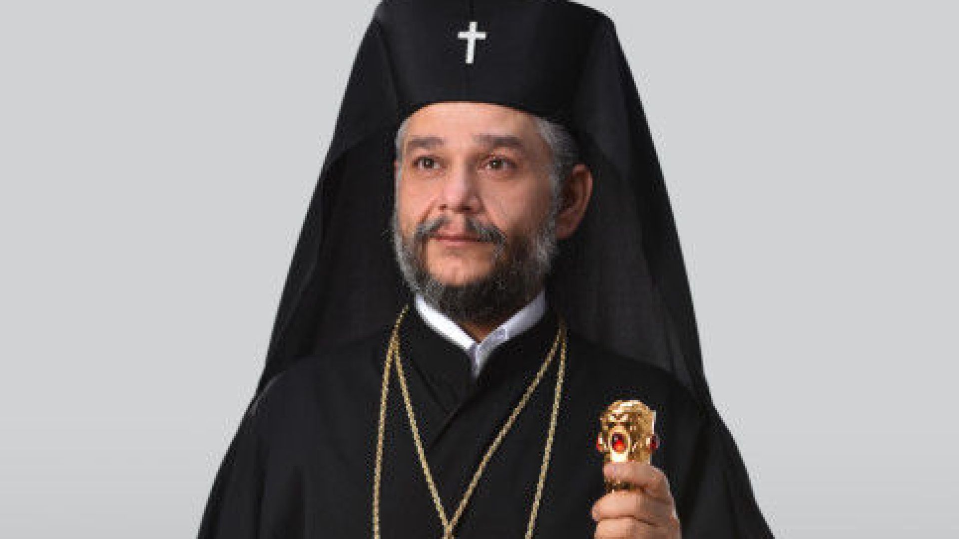 Благодатният огън пристигна в България донесен от Йерусалим от българска