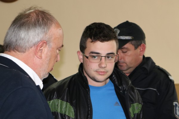 Михаил Дели-Славов заяви, че ще съдейства на разследващите