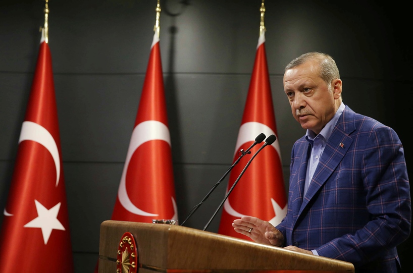 Реджеп Тайип Ердоган говори на митинг в Истанбул