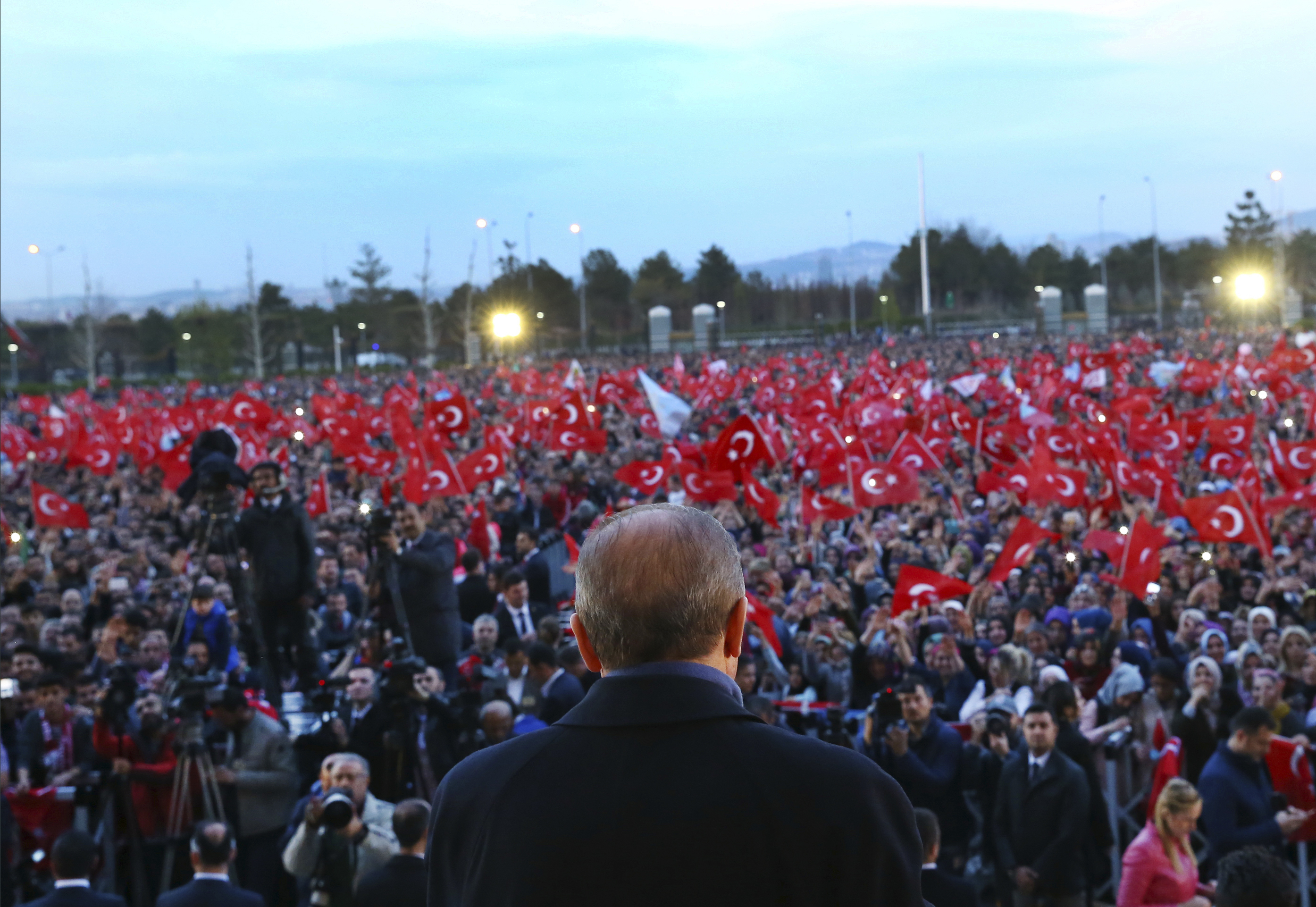 Реджеп Ердоган говори пред свои привърженици след референдума