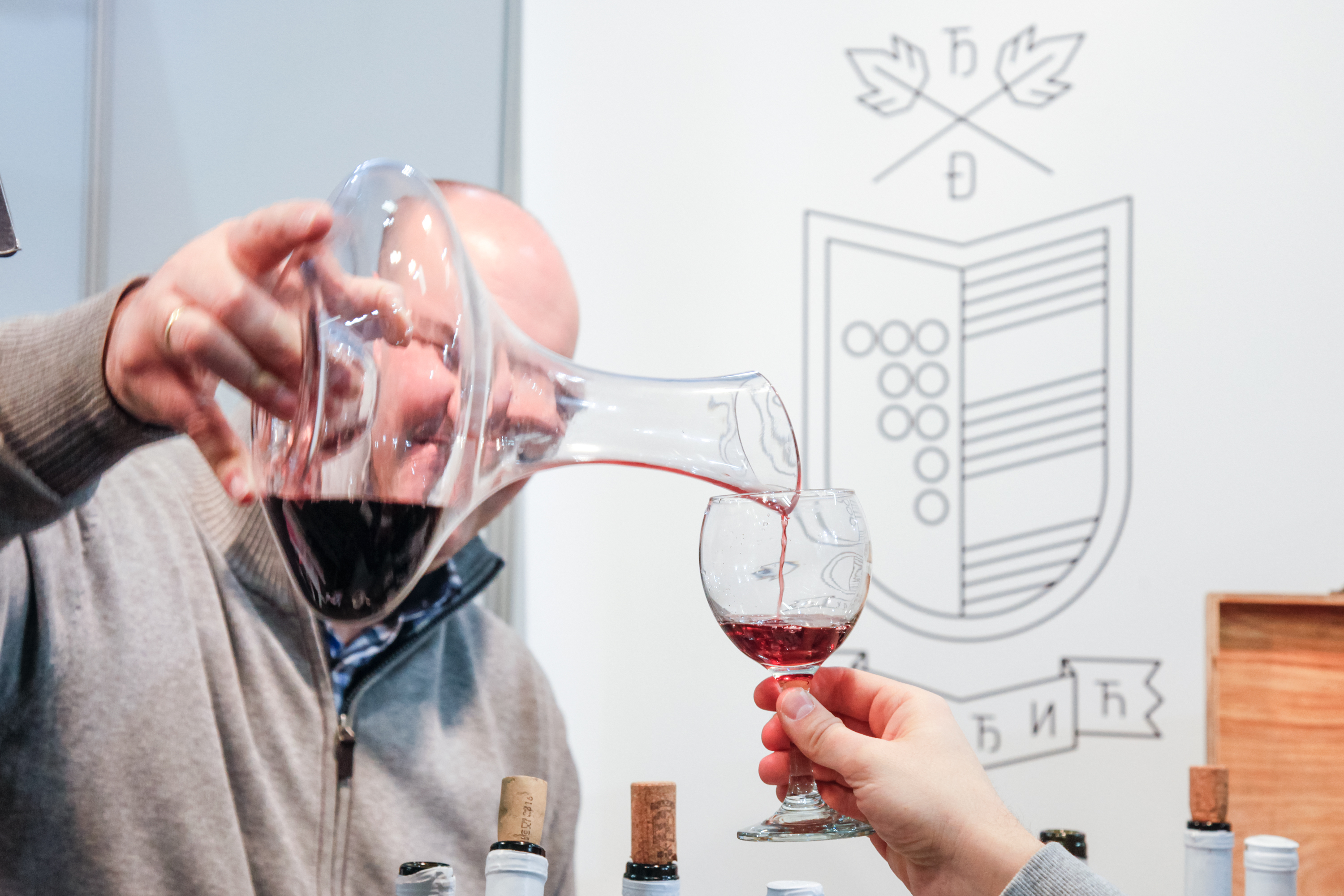 Учените могат да направят неприятно дори пиенето на вино