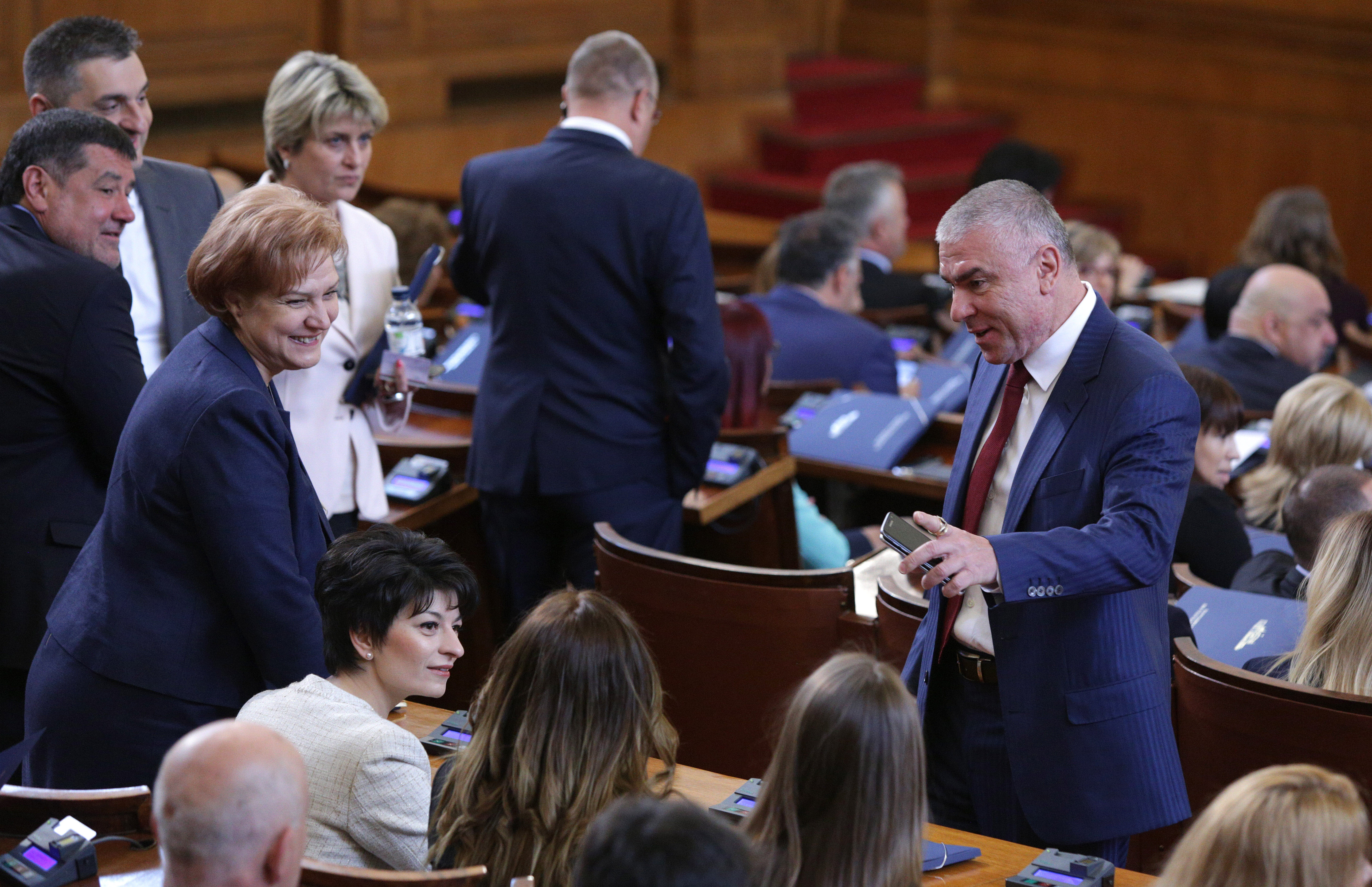 Лидерът на ”Воля” Веселин Марешки влезе в парламента