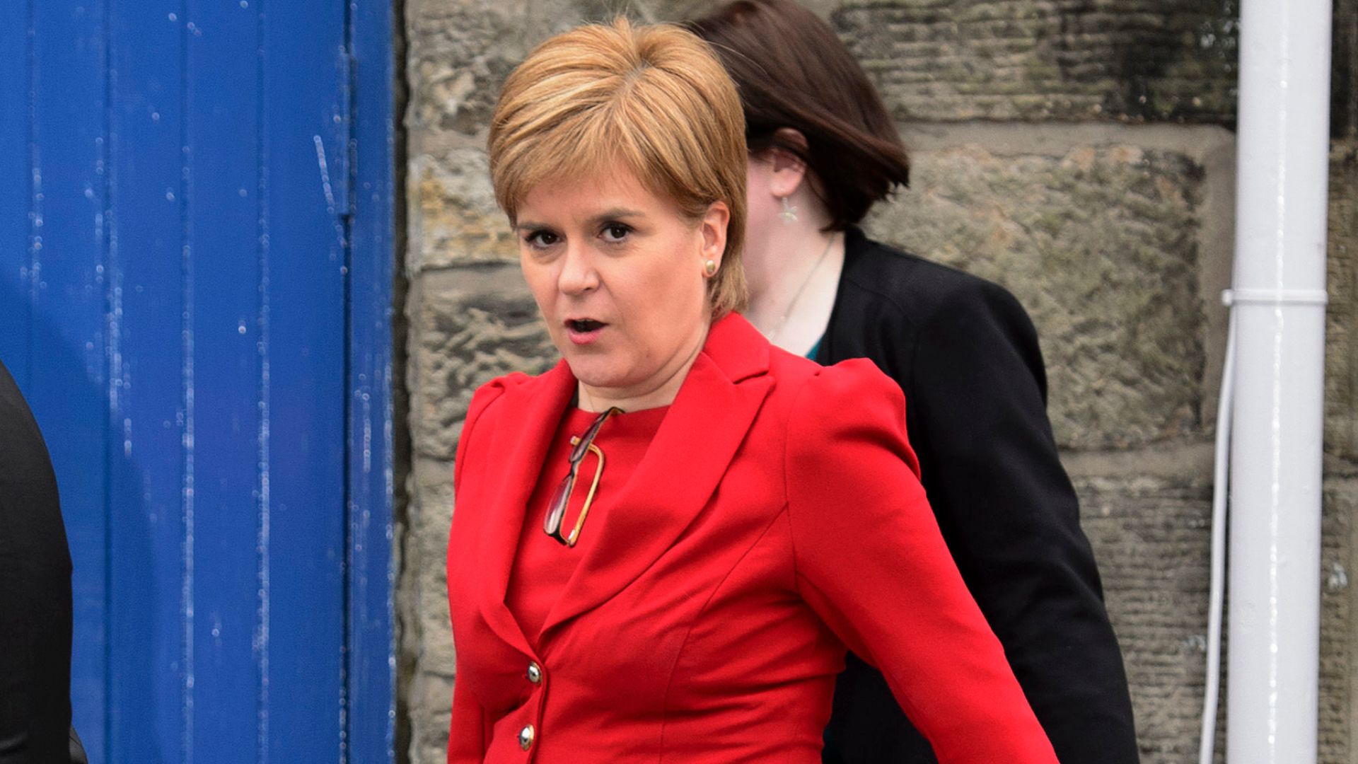 Първият министър на Шотландия Никола Стърджън обяви пред парламента че