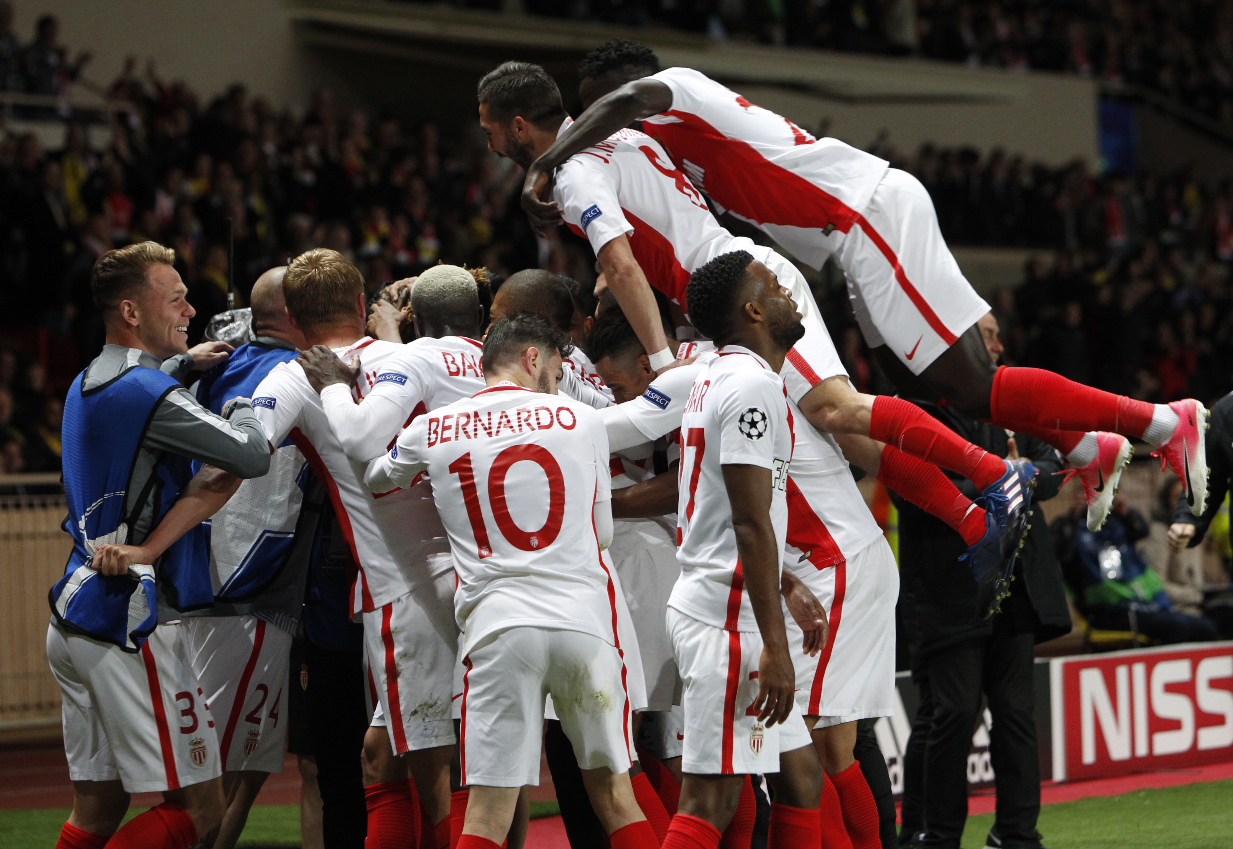 ”Монако” е сред най-добрите 4 след нова победа