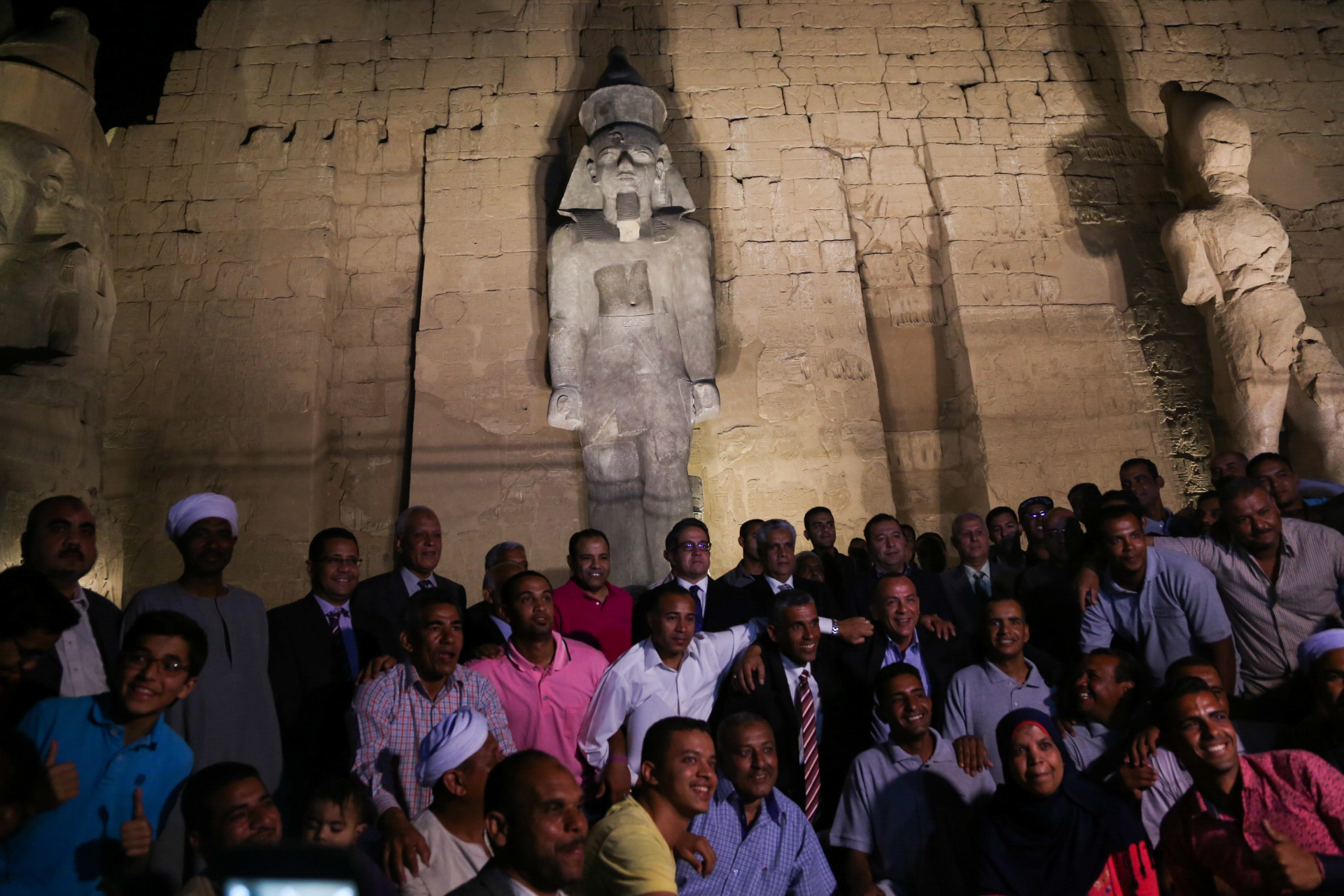 В Египет представиха гигантска статуя на Рамзес II