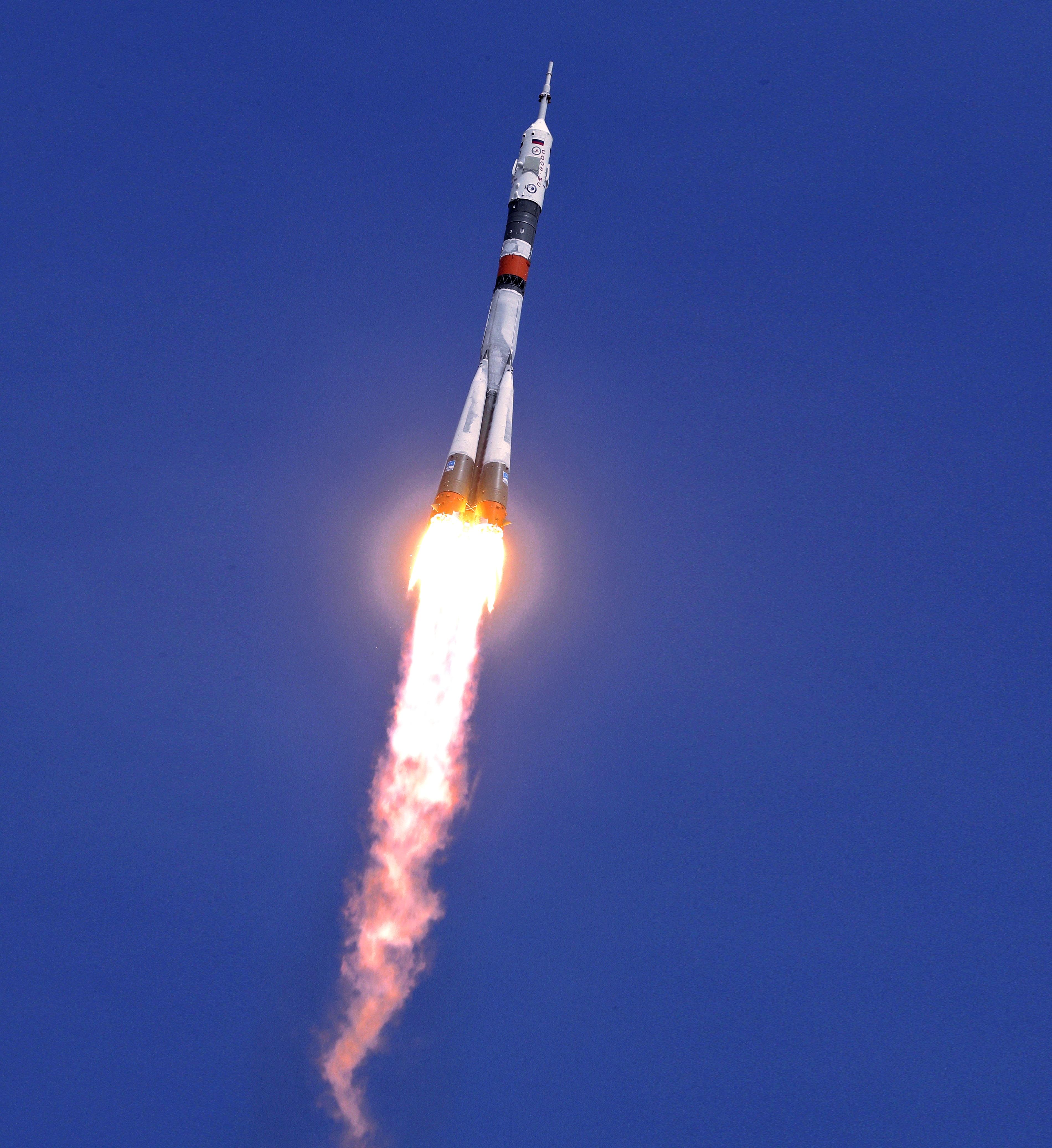 Пилотираният кораб ”Союз МС-04” излетя към МКС