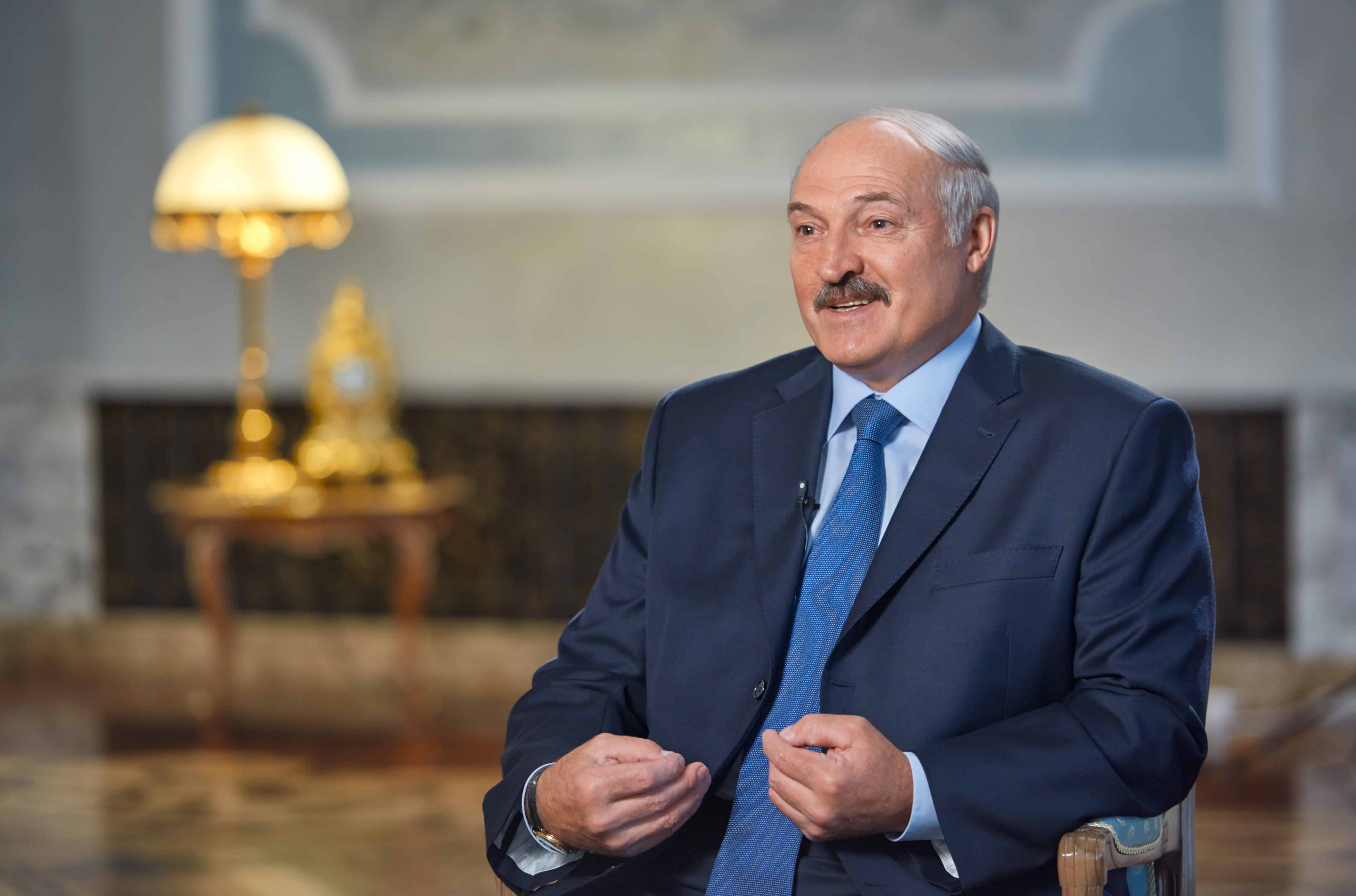 Президентът на Беларус Александър Лукашенко заяви, че руснаци и беларуси трябва да живеят в мир