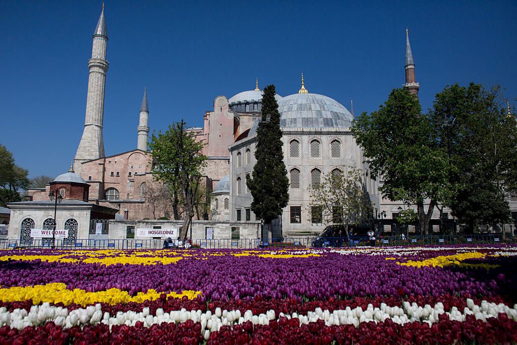Рекорден брой туристи са посетили Истанбул през май