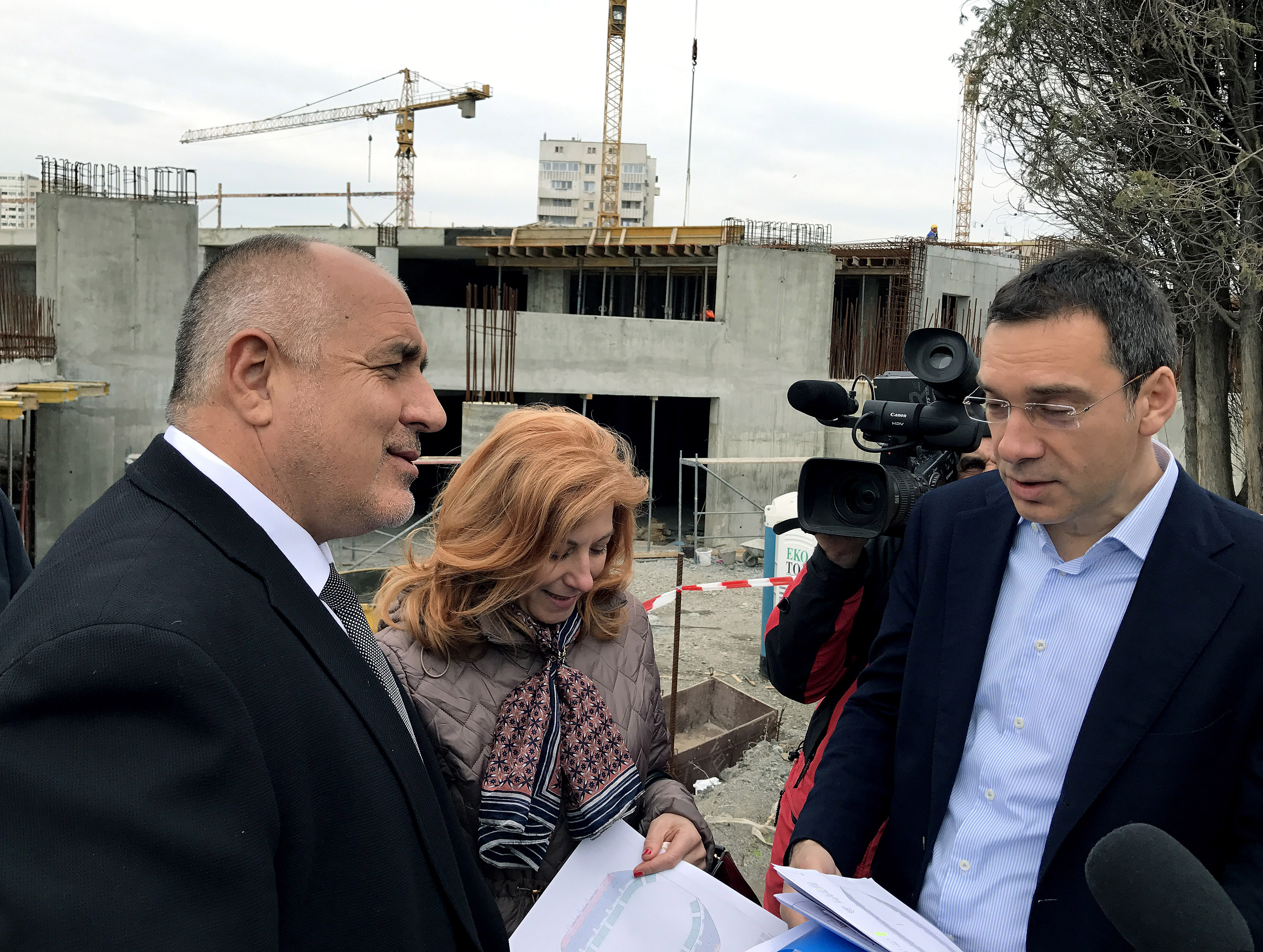 Бойко Борисов инспектира Южния обход на Бургас и строителството на зала ”Арена Бургас”