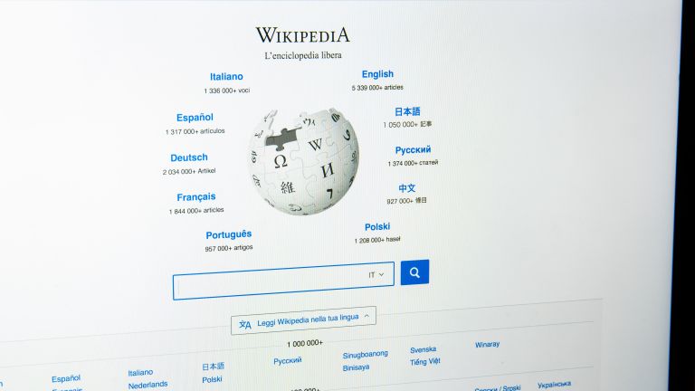 Хакерска атака спря "Уикипедия"
