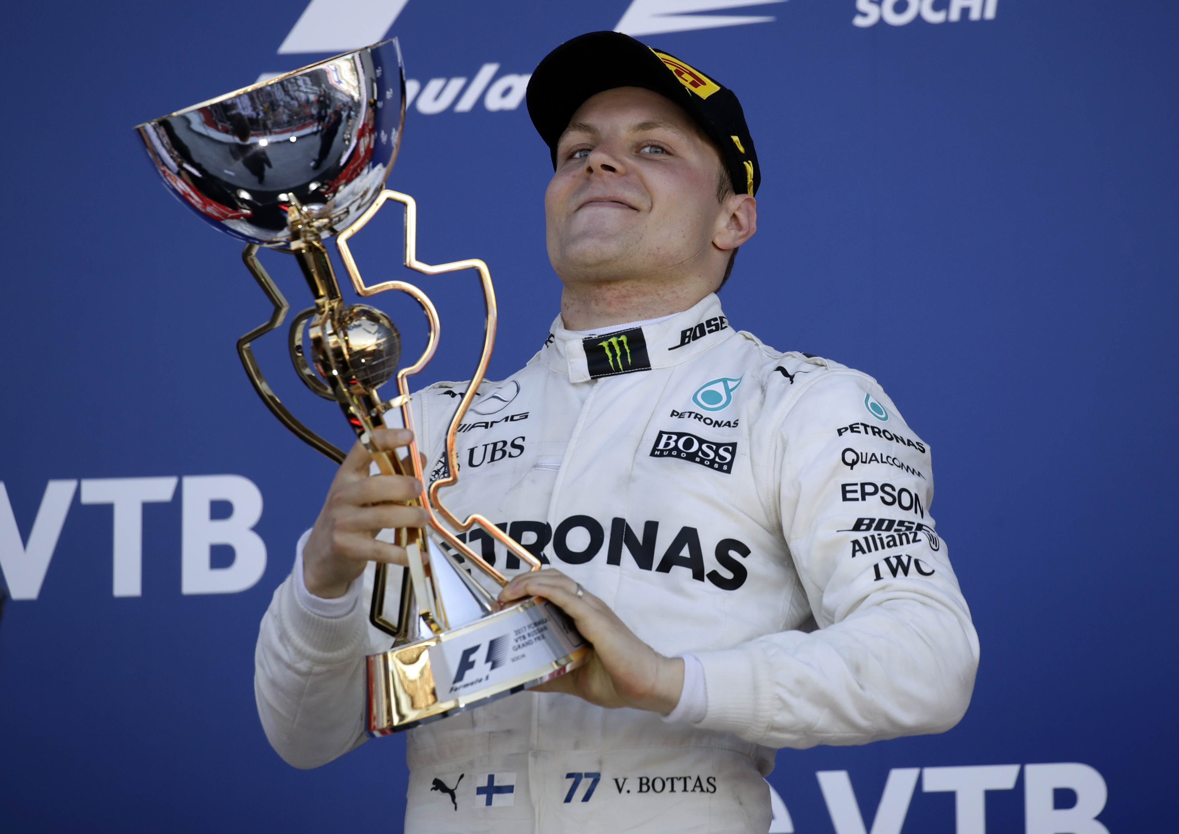 Валтери Ботас спечели втората си победа за сезона във Формула 1