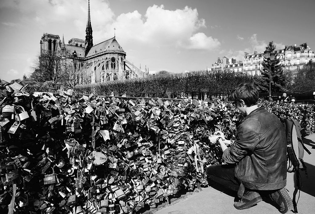Катинарите на любовта в Париж