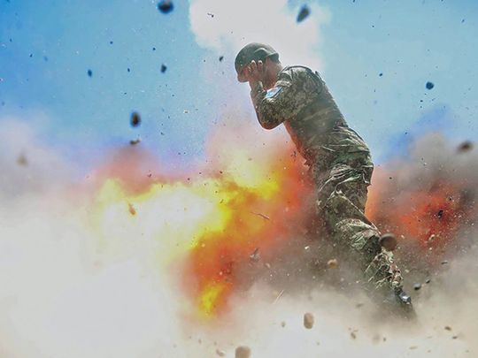 Военна фотографка заснема взрив, който я убива