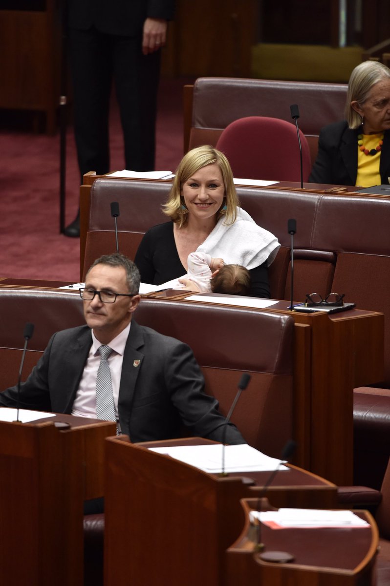 За първи път депутатка кърми в австралийския парламент