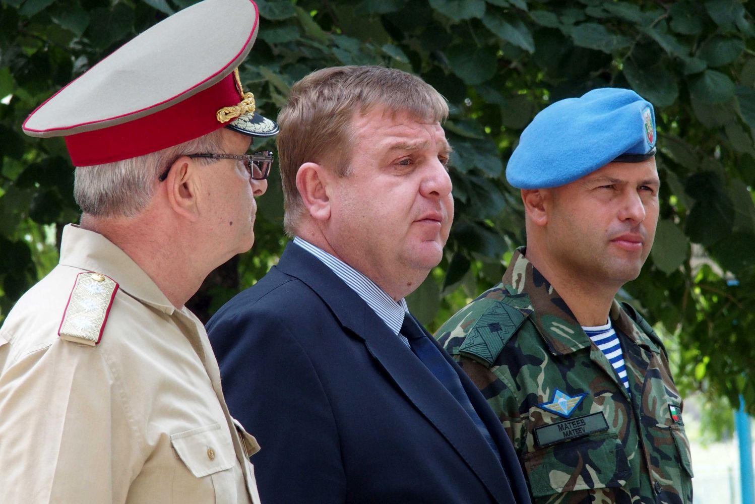 Министърът на отбраната Красимир Каракачанов още преди две години поискал армията да пази границата