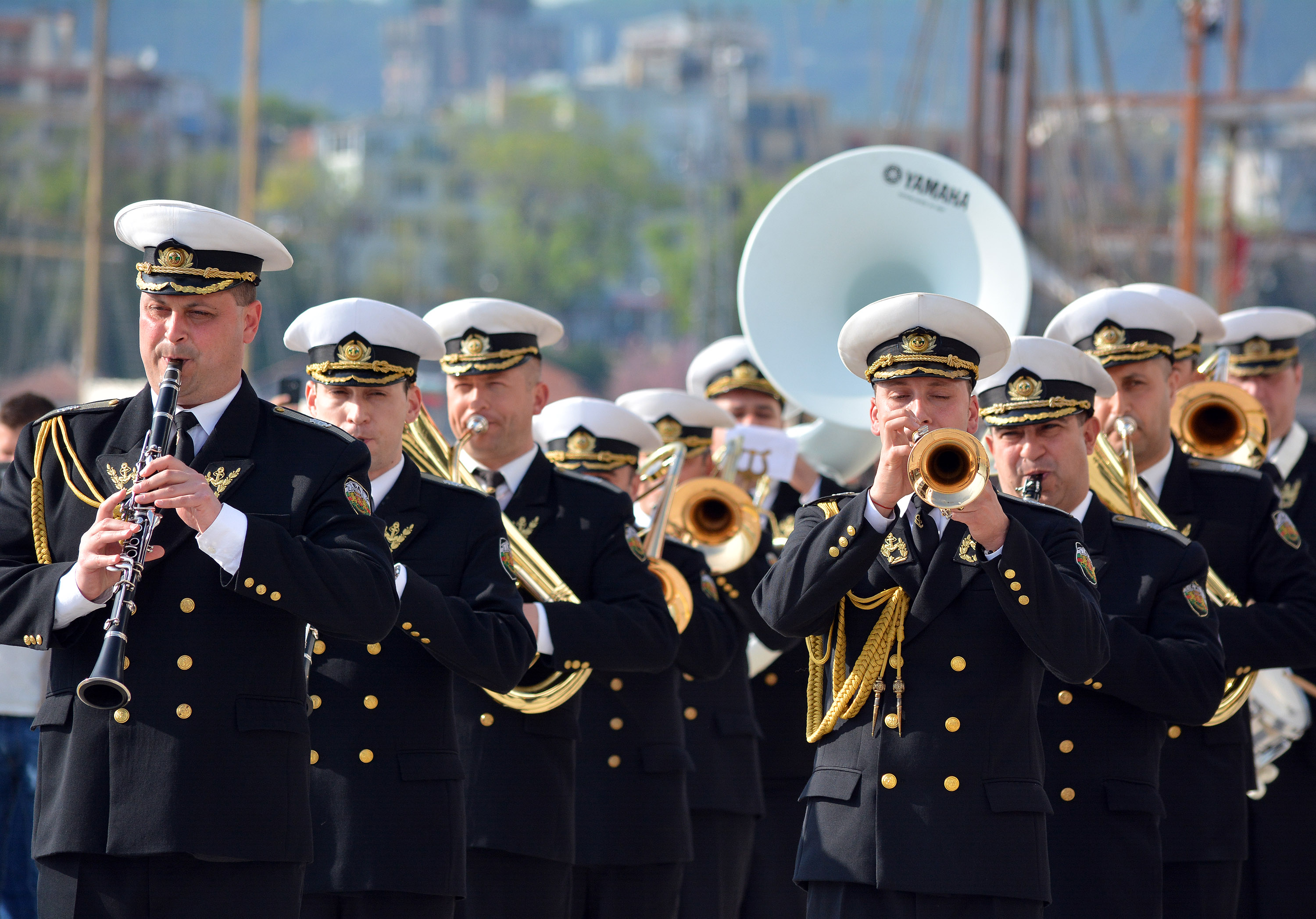 Оркестърът на ВМС се включи в тържественото посрещане на Васил Куртев на Морска гара