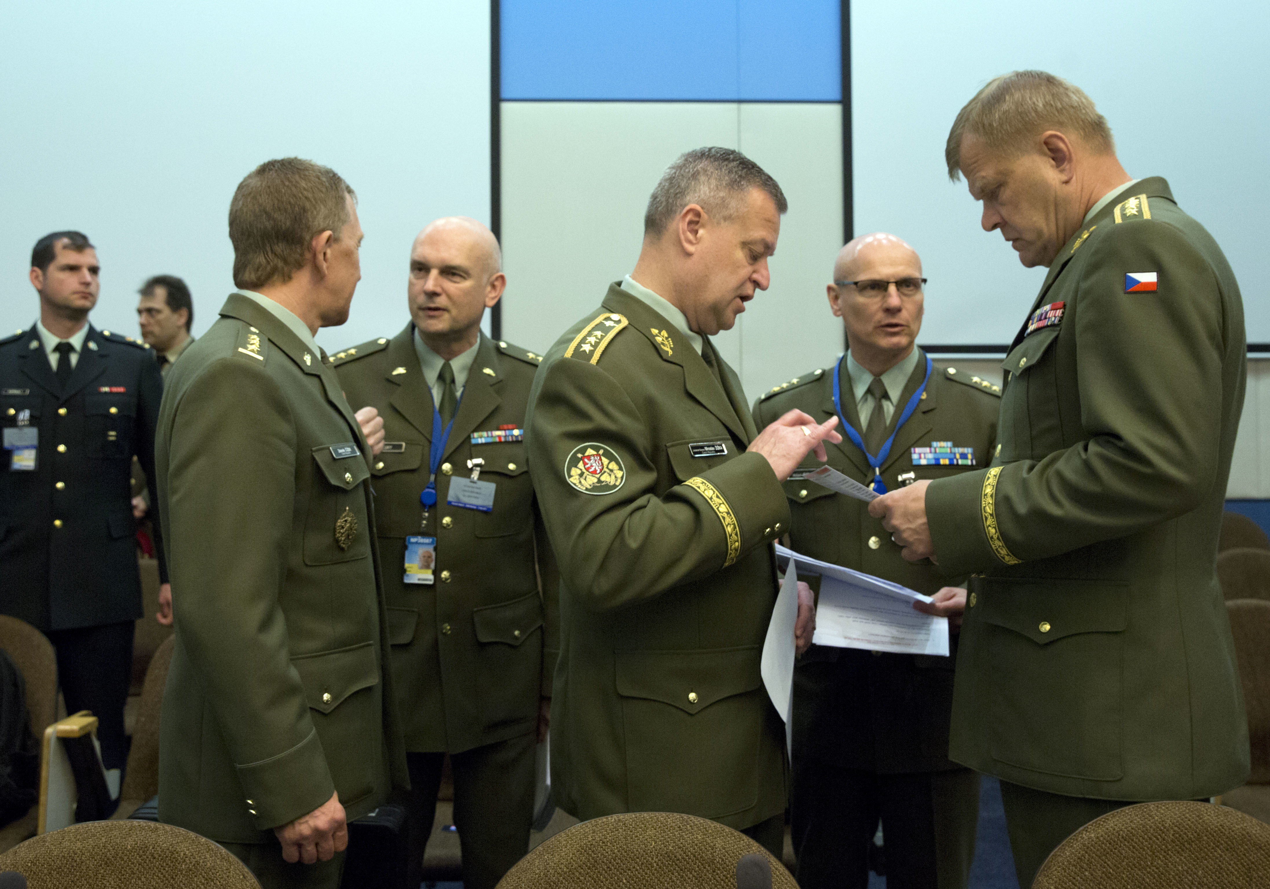 Момент от заседанието на военните шефове от НАТО в Брюксел