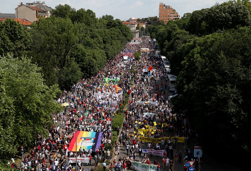 Над 10 хиляди души в шествие под надслов “Заедно без стени“