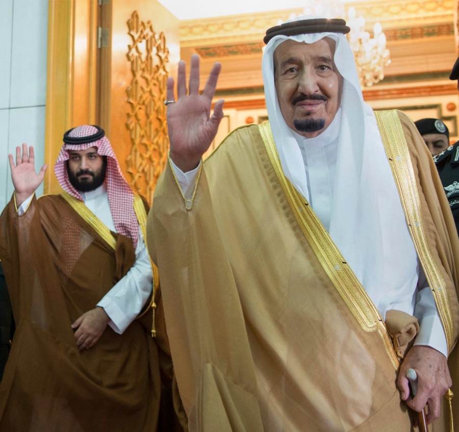 Саудитският крал на почивка във футуристичен град