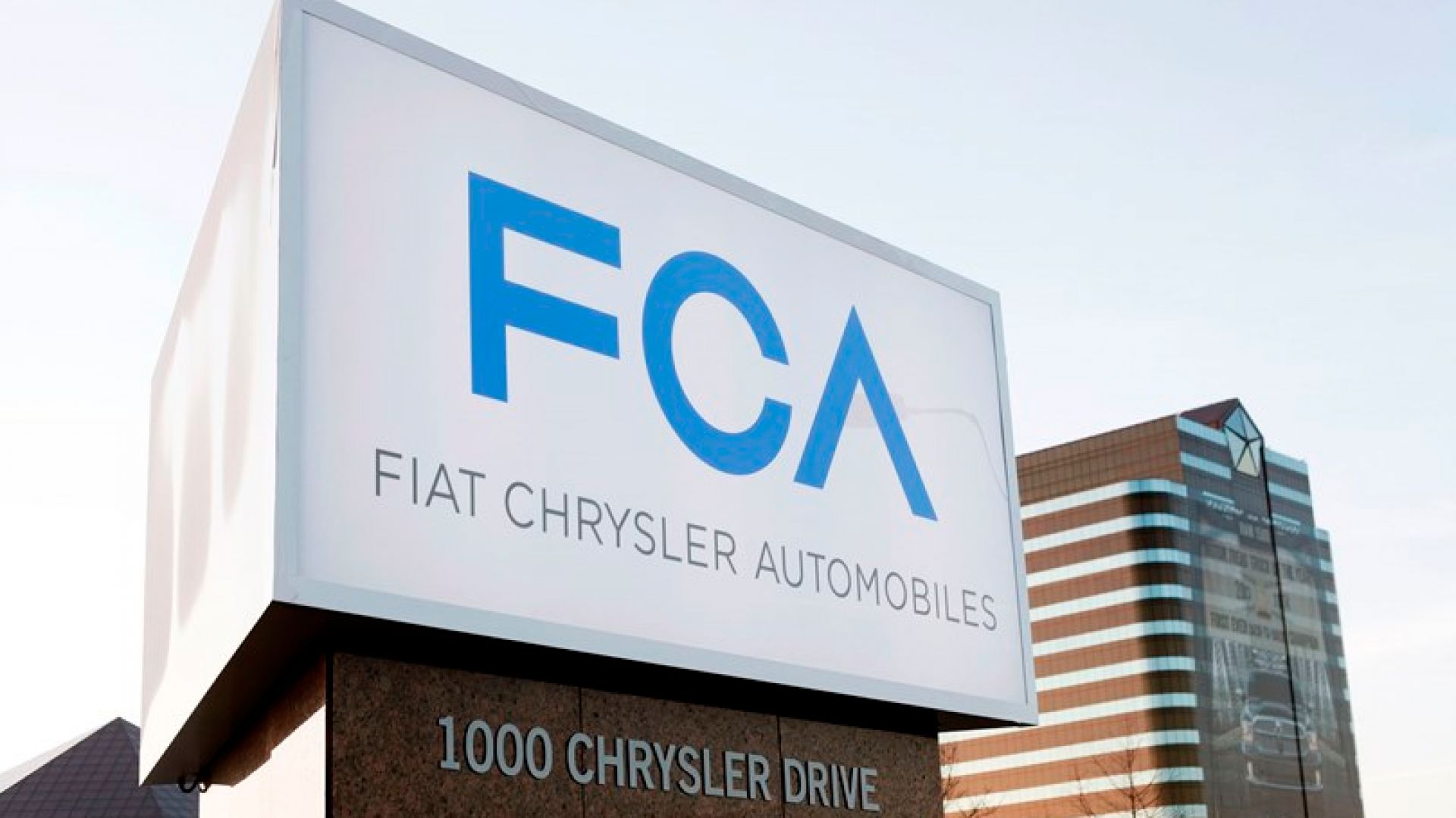 "Фиат Крайслер" и "Пежо" се сляха и вече са четвърта по големина автомобилна компания в света