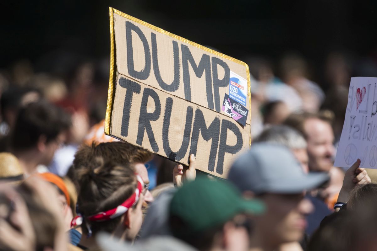 Лозунг срещу президента Тръмп