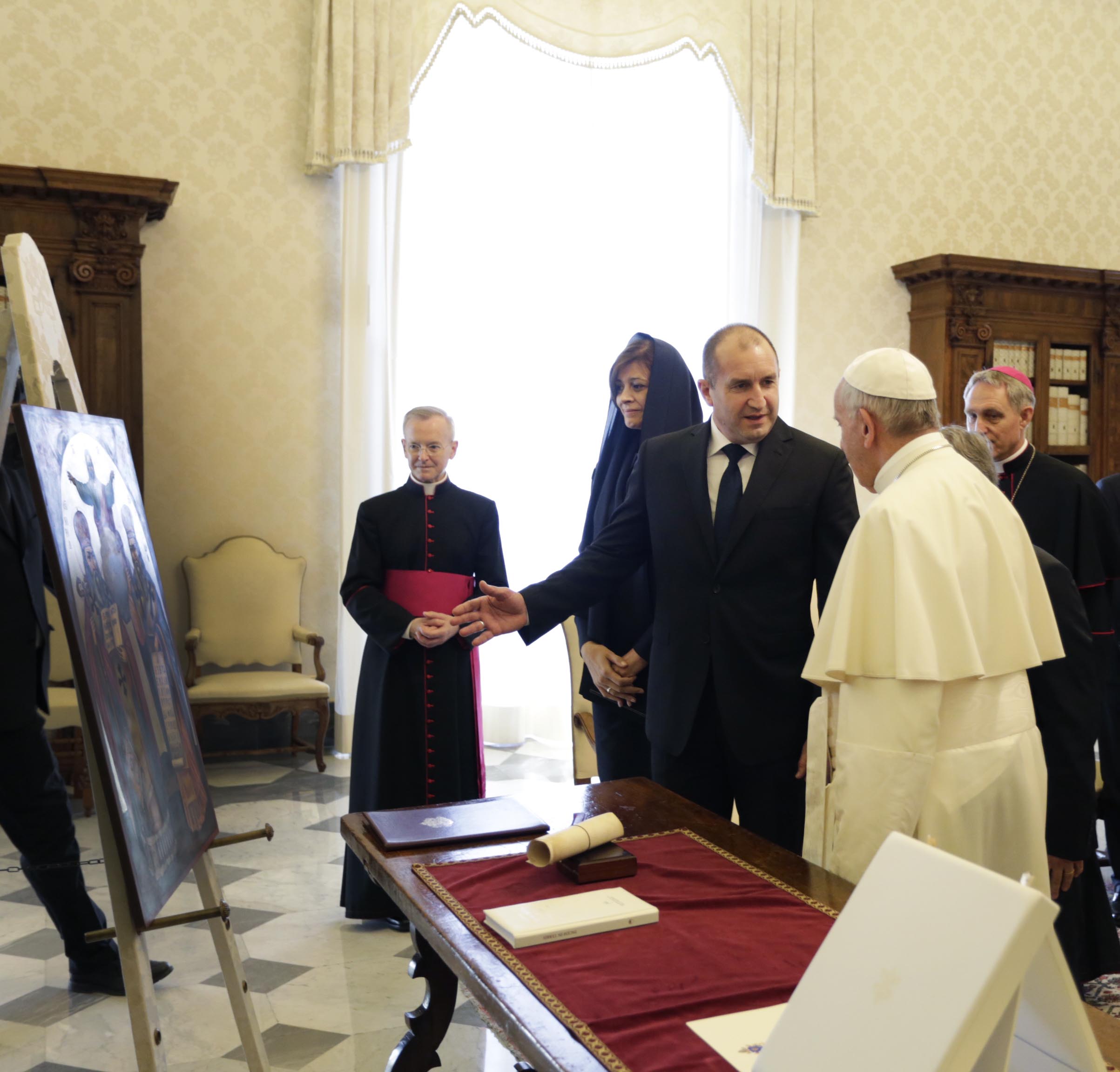 Президентът Румен Радев на ауиденция при папа Франциск