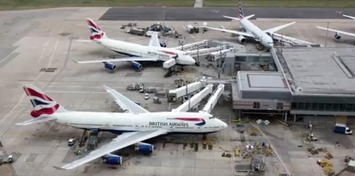 Хаос: Самолети и пътници блокирани в цял свят