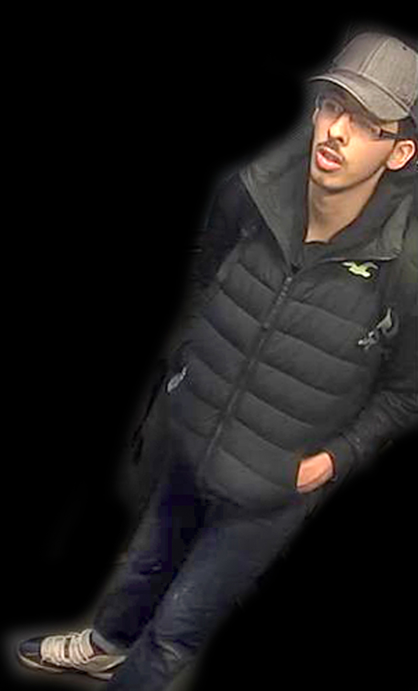 Полицията публикува 2 снимки на терориста Салман Абеди