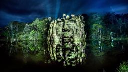 Филип Ешару рисува със светлина в джунглите на Амазонка   