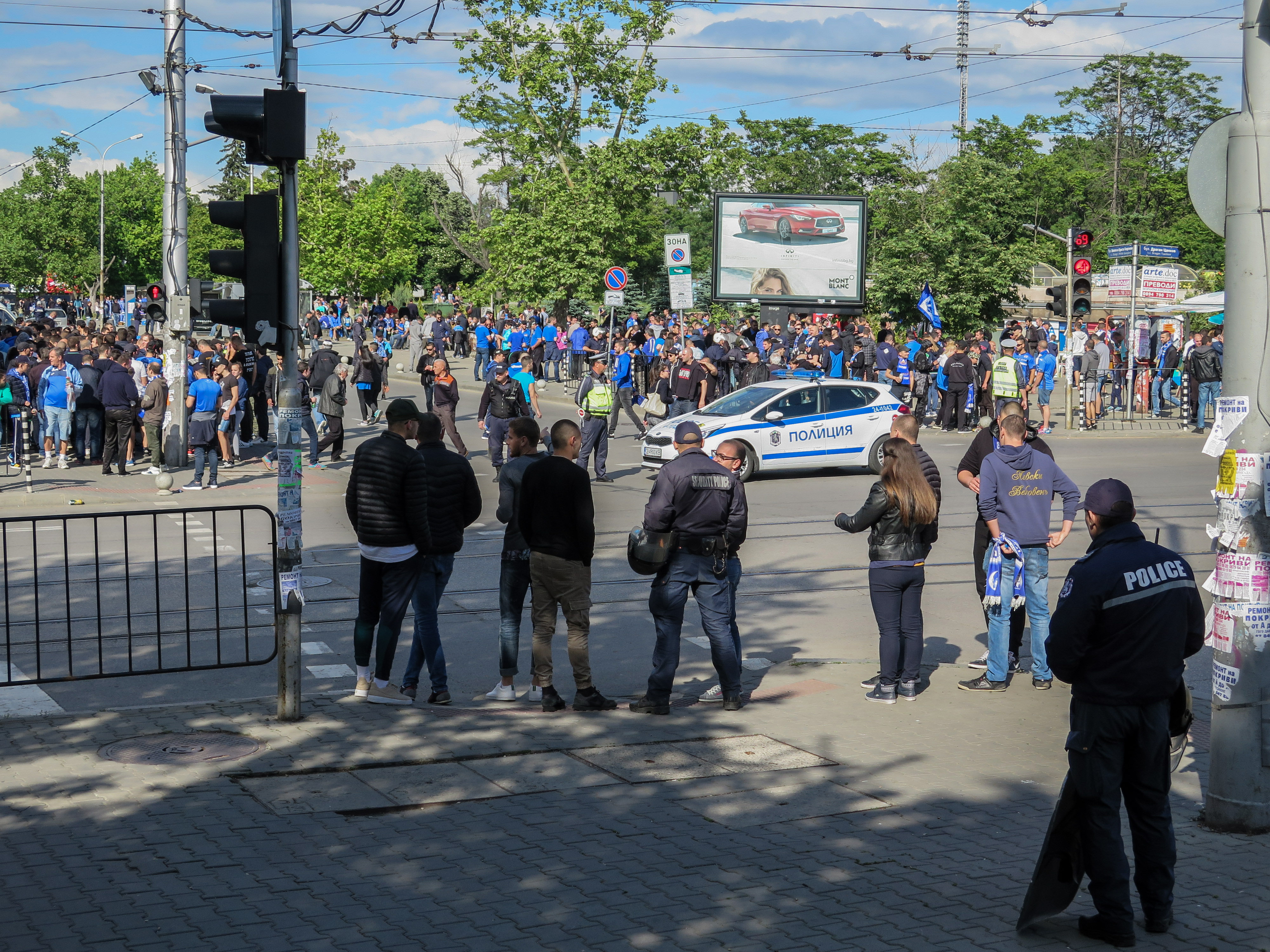 Вчера избухна напрежение между фенове на Левски и агитки в Хърватия