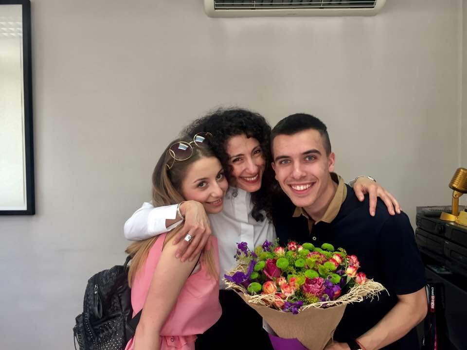 Михаела Маринова, Саня Армутлиева и Иво